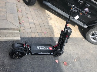 My first scooter.  ⚠️ Watch out! ⚠️ Make way! My First